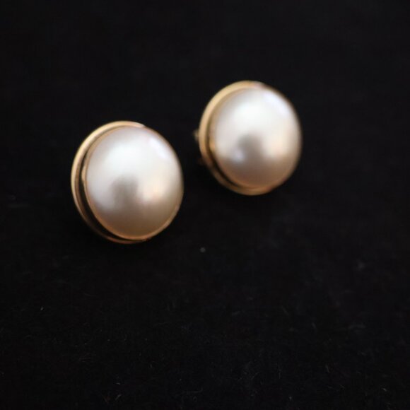 Absolutely Stunning 14K Gold and Mabe Pearl Earrings – Unique/Rare - Clip - Picture 6 of 12